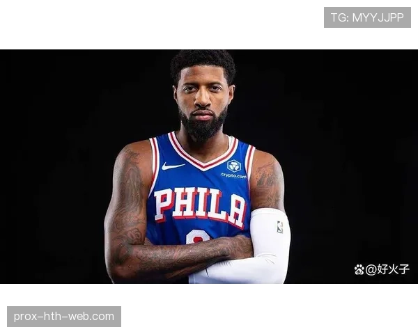 保罗·乔治家的冰箱里塞满了蛋白粉，连瓶冰啤酒都找不到