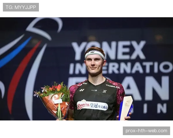 安赛龙训练间全是高档补给，隔壁队友羡慕得直流口水